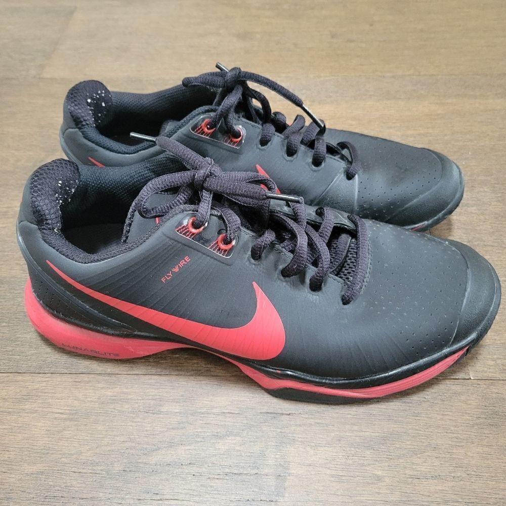 Nikeย Lunarliteโ
VaporโTourโ7.5